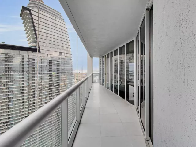 Продажа квартиры #5102 - фото 7401401