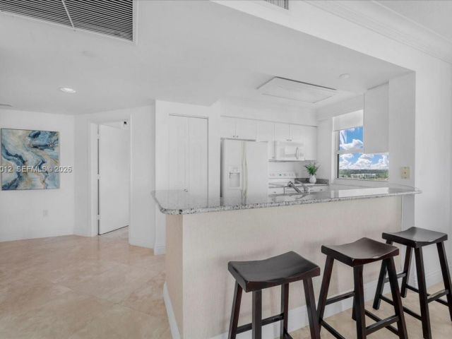 Продажа квартиры #2513 - фото 7428785