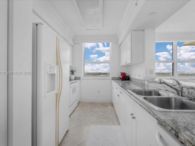 Продажа квартиры #2513 - фото 7428786