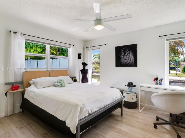 Продажа дома по адресу 1925 NE 214th Ter - фото 7427960