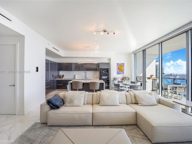 Продажа квартиры #3902 - фото 7401313