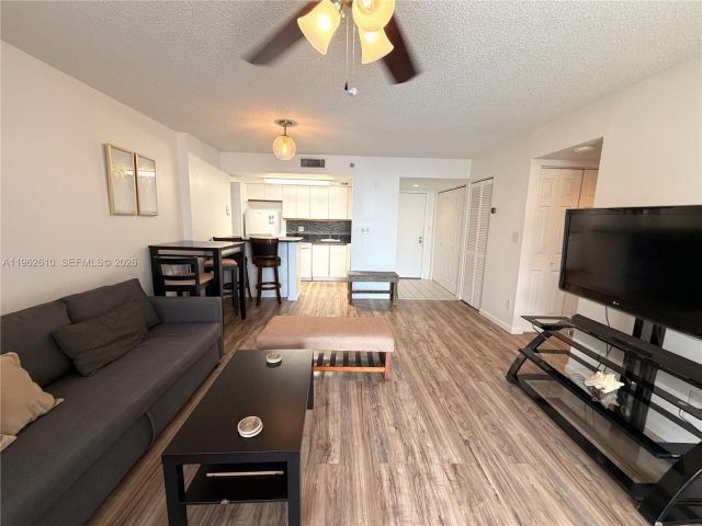 Квартира в аренду номер606 - фото 7478871