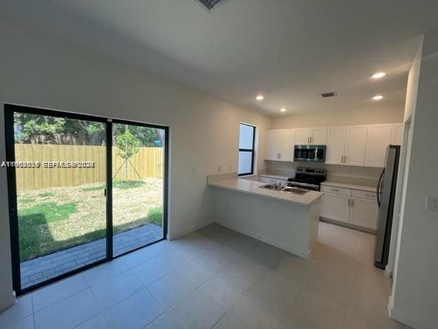 Дом в аренду по адресу 28750 SW 134th Ct - - фото 7504776