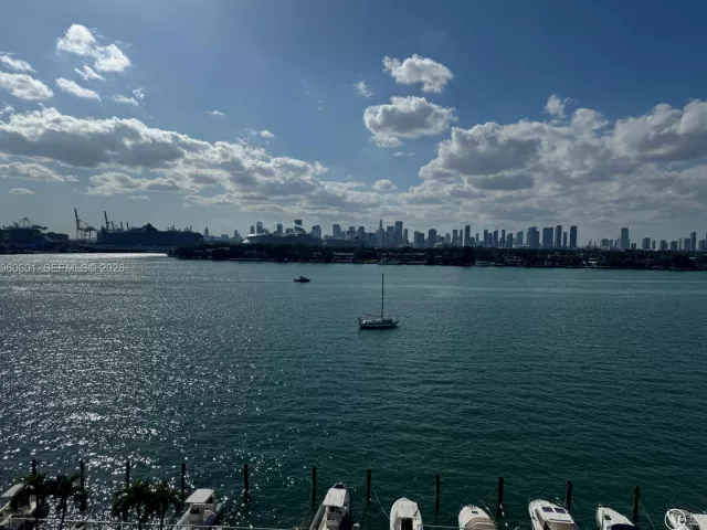 Продажа квартиры #823 - фото 7401360