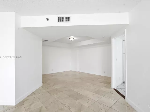 Продажа квартиры #502 - фото 7406725