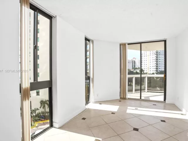 Продажа квартиры #502 - фото 7406705