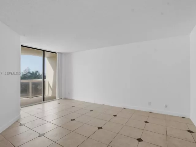 Продажа квартиры #502 - фото 7406712