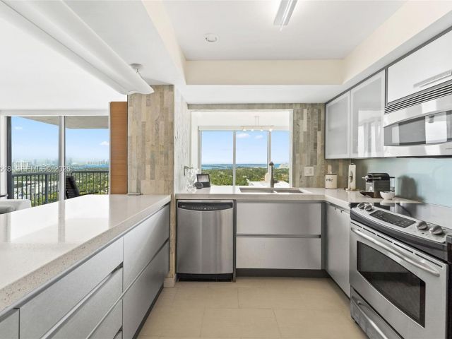 Продажа квартиры #2301 - фото 7413692