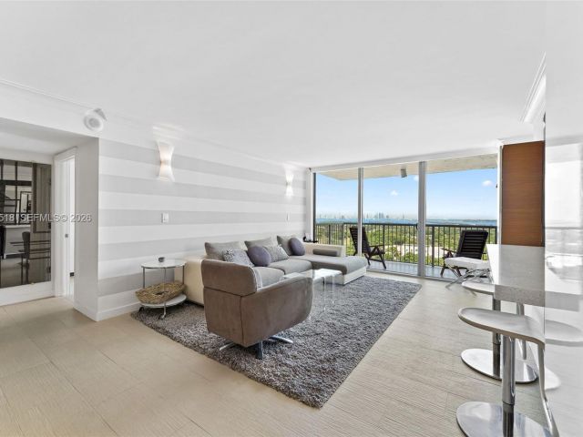 Продажа квартиры #2301 - фото 7413695