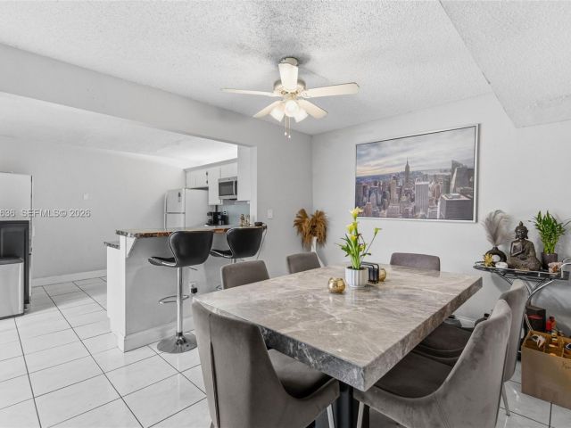 Продажа дома по адресу 4726 SW 67th Ave F6 - фото 7440264