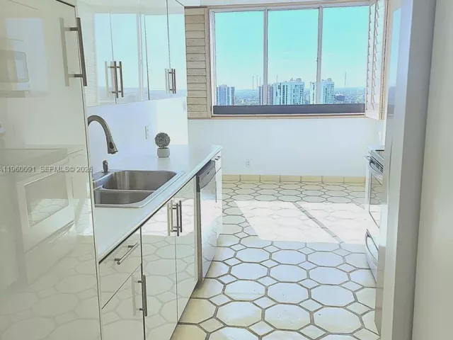 Продажа квартиры #2505 - фото 7406679