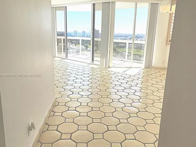 Продажа квартиры #2505 - фото 7406682