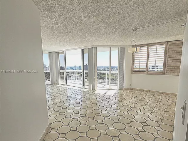 Продажа квартиры #2505 - фото 7406684