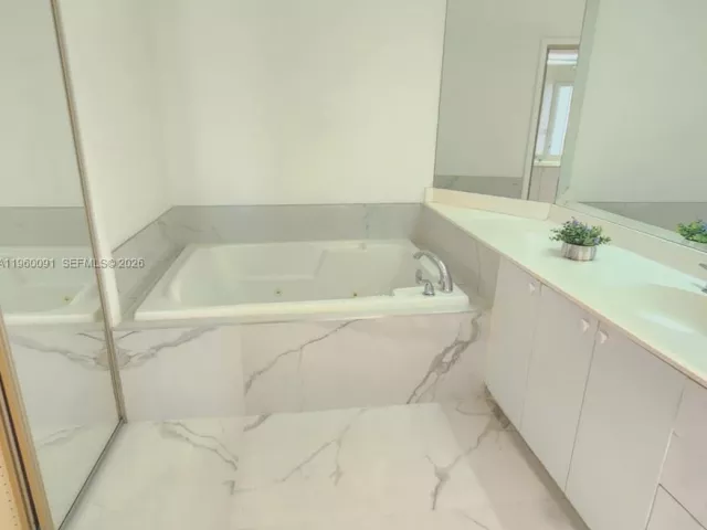 Продажа квартиры #2505 - фото 7406671