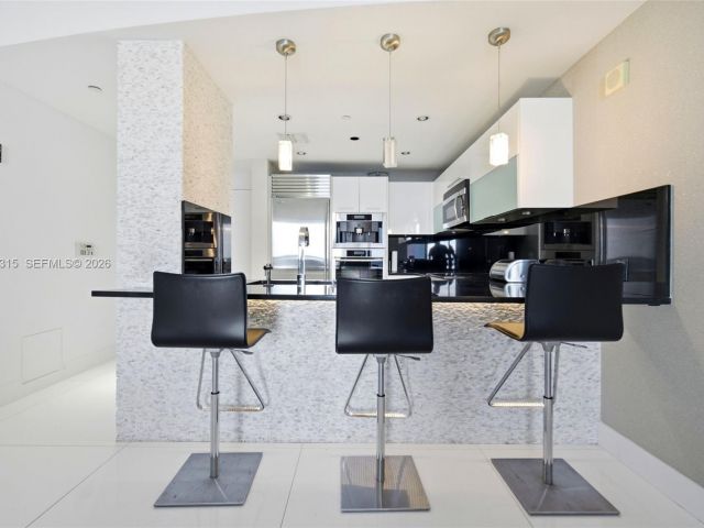 Продажа квартиры #1606 - фото 7412242