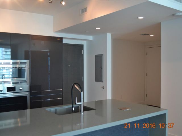 Квартира в аренду номер2003 - фото 7402432