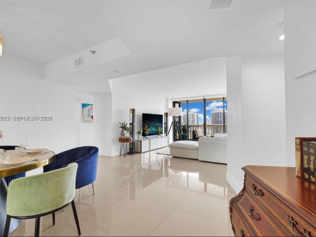 Квартира в аренду номер2508 - фото 7403408