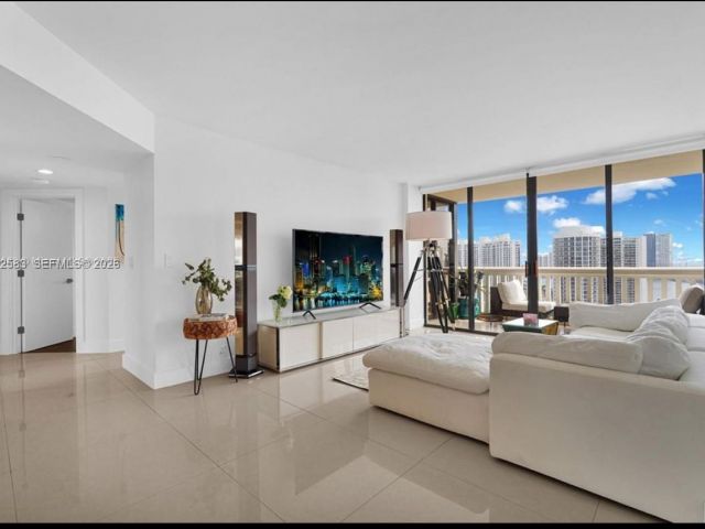 Квартира в аренду номер2508 - фото 7403414