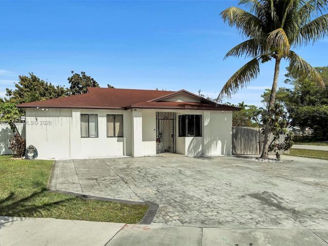 Продажа дома по адресу 12201 SW 194th Ter - фото 7439451