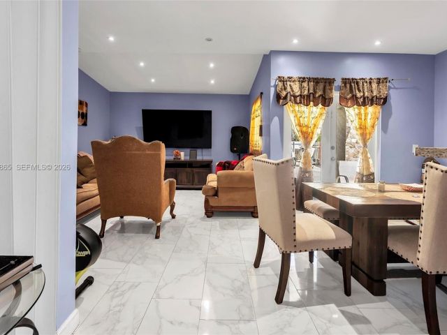 Продажа дома по адресу 12201 SW 194th Ter - фото 7439452