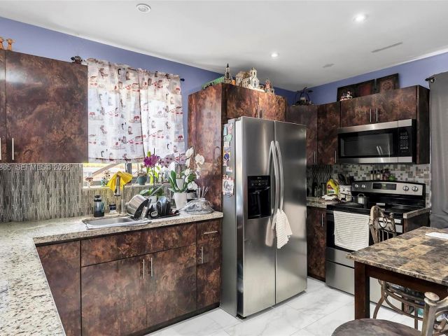 Продажа дома по адресу 12201 SW 194th Ter - фото 7439455