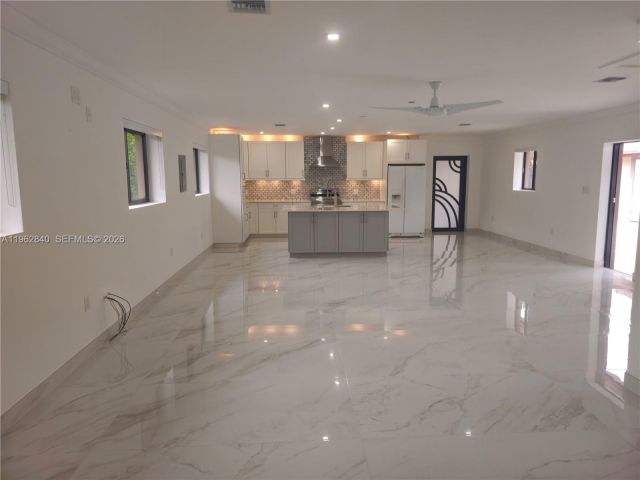 Дом в аренду по адресу 26720 SW 203rd Ave - фото 7458279