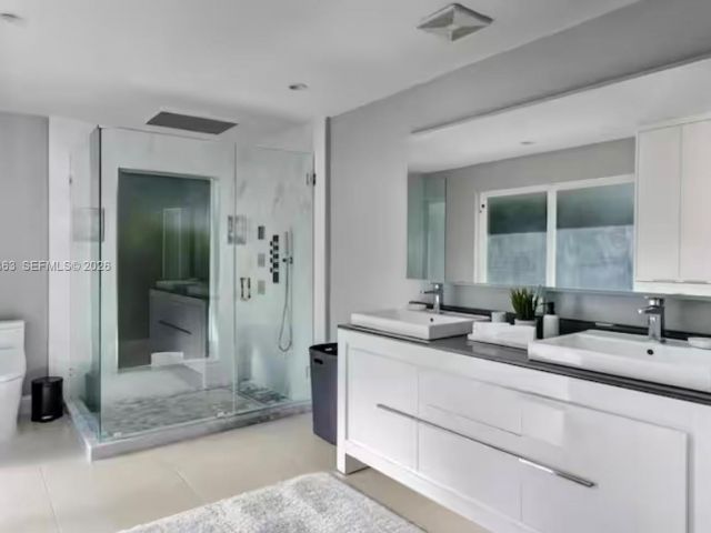 Дом в аренду по адресу 1019 NE 115th St 1019 - фото 7401108