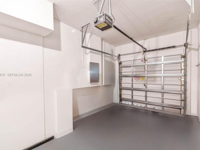 Продажа дома по адресу 11227 NW 73rd Ter - фото 7486246