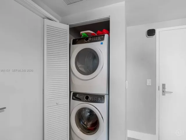 Продажа квартиры #4-1405 - фото 7403847