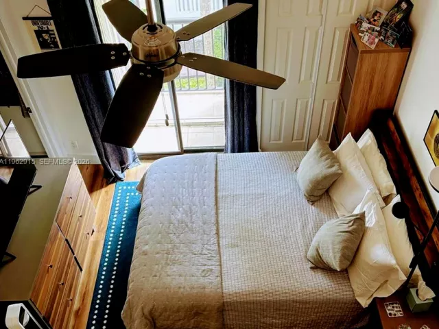 Продажа дома по адресу 20442 NE 34th Ct 13 - фото 7599953