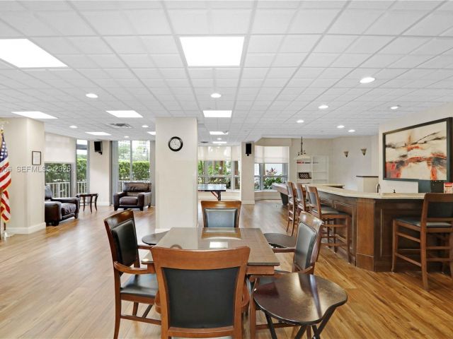 Продажа квартиры # - фото 7413494