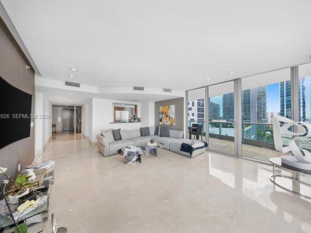 Продажа квартиры #1602 - фото 7429203