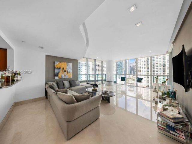 Продажа квартиры #1602 - фото 7429204