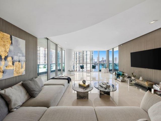 Продажа квартиры #1602 - фото 7429205