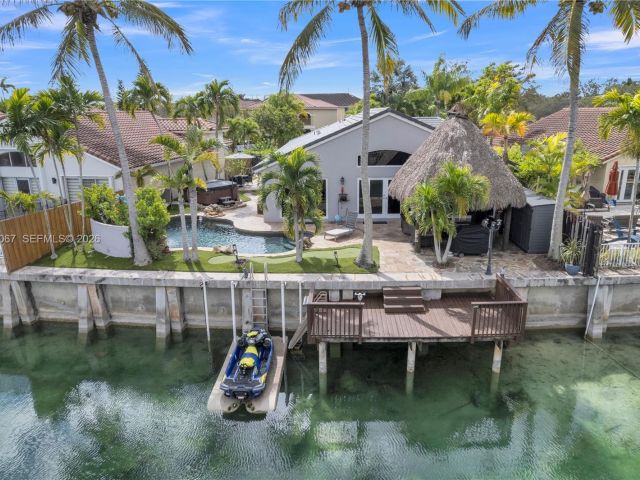 Продажа дома по адресу 13217 SW 146th St - фото 7428036