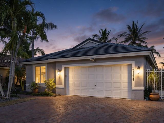 Продажа дома по адресу 13217 SW 146th St - фото 7428037