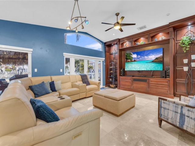 Продажа дома по адресу 13217 SW 146th St - фото 7428044