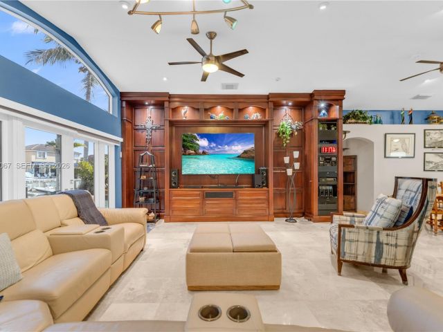 Продажа дома по адресу 13217 SW 146th St - фото 7428045