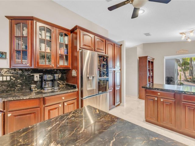 Продажа дома по адресу 13217 SW 146th St - фото 7428055