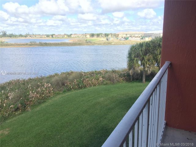 Дом в аренду по адресу 1904 SE 23rd Ave 1904 - фото 7507483