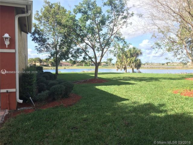 Дом в аренду по адресу 1904 SE 23rd Ave 1904 - фото 7507492