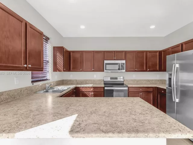 Дом в аренду по адресу 11770 SW 251st St - фото 7404091