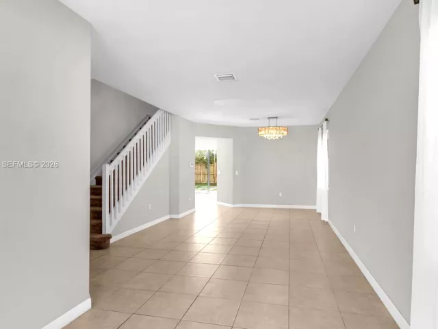 Дом в аренду по адресу 11770 SW 251st St - фото 7404099