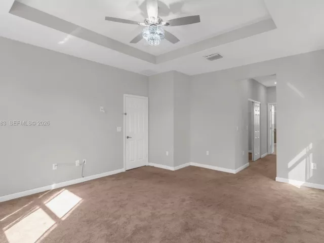 Дом в аренду по адресу 11770 SW 251st St - фото 7404082