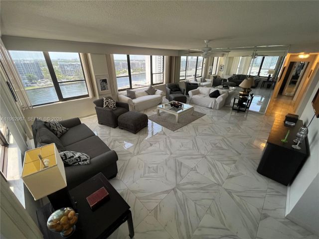 Квартира в аренду номер1201 - фото 7406043