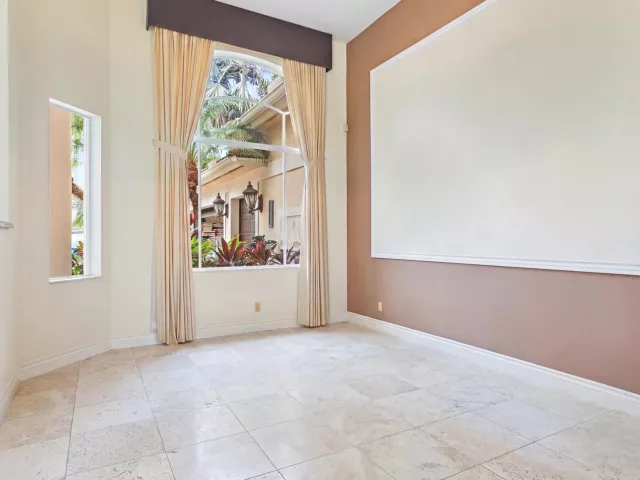 Продажа дома по адресу 8412 Egret Meadow Lane - фото 8016823