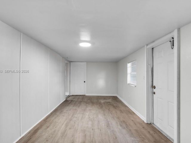 Дом в аренду по адресу 914 NW 80th St 1 - фото 7507658