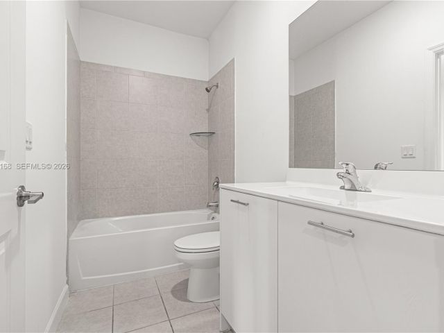 Дом в аренду по адресу 12307 NW 23rd Ct 12307 - фото 7507976