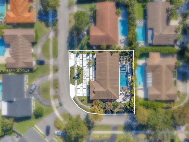 Продажа дома по адресу 21424 NE 19th Ct - фото 7439413