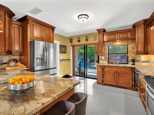 Продажа дома по адресу 21424 NE 19th Ct - фото 7439423